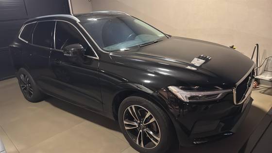 VOLVO XC60 2.0 T5 GASOLINA MOMENTUM AWD GEARTRONIC